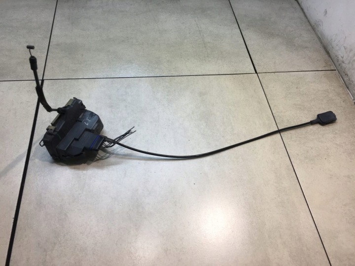 de la Serrure Portière Gauche Arrière RENAULT SCENIC II FL 6 PIN