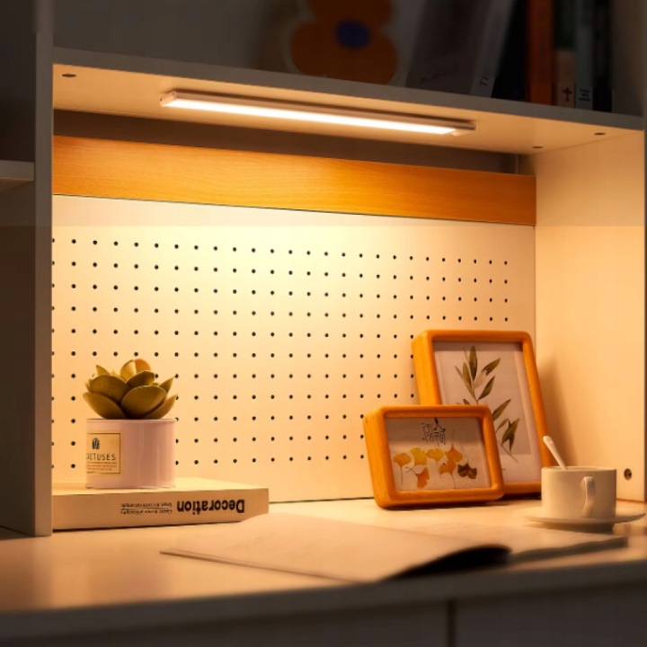 LAMPKA PODSZAFKOWA PODŚWIETLENIE KUCHNI CZUJNIK RUCHU ZMIERZCHU 54 LED 40CM