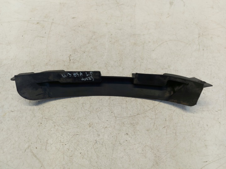 AUDI Q3 83A Hokej nadkola vorne links 83A821171E