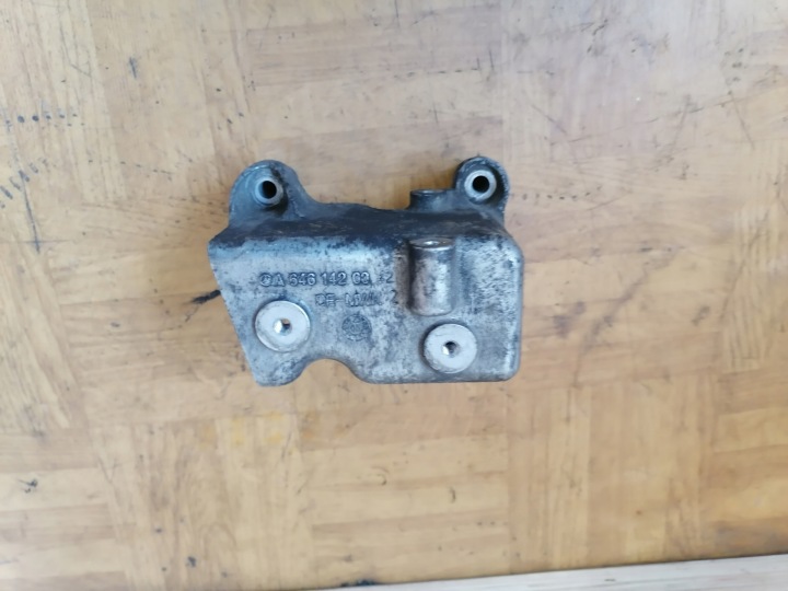 engine mount MERCEDES VITO W639 A6461420042