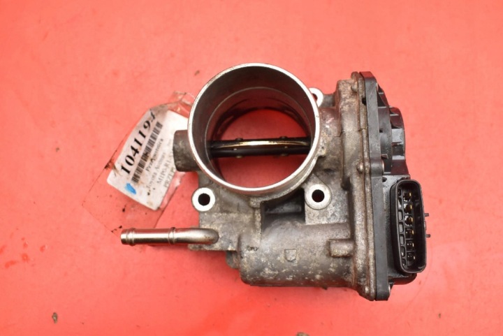 throttle flap 26100-0R020 TOYOTA AVENSIS T27 2.2 D-4D 150 KM 09-11