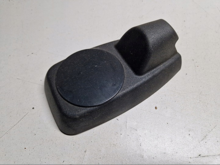 FORD MONDEO MK4 kryt záslepka zrcadla Špatného 8A61-175568-ABW