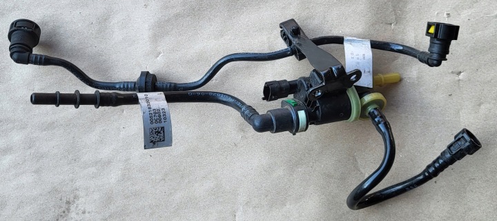 Conduit pieces tuyaux Tuyau flexible Carburant Tuyau Vanne JEEP COMPASS II ALFA ROMEO TONALE 1.5 TB OE