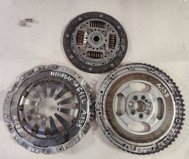 HYUNDAI KONA KIA NIRO 1.6GDI G4LL clutch 23290-08300 A138