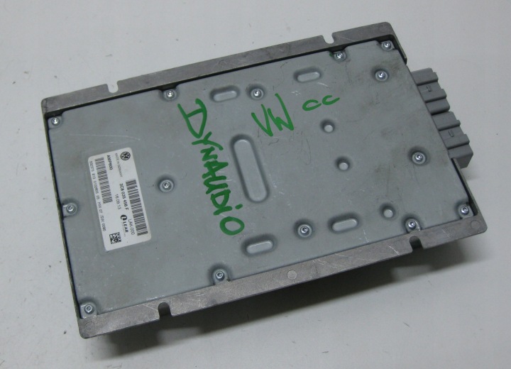 VW PASSAT B7 amplifier AUDIO DYNAUDIO 3C8035456F