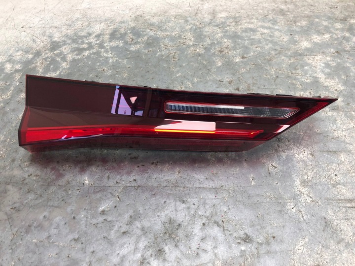 Licht LED links heck für die Heckklappe BMW X1 U11