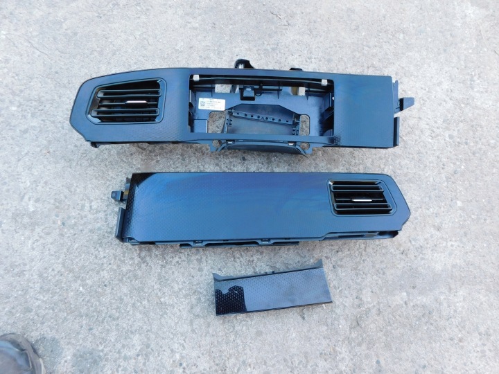 covers of the dial dekor kratki of the dashboard rozdzielczej komplet VW Tiguan III