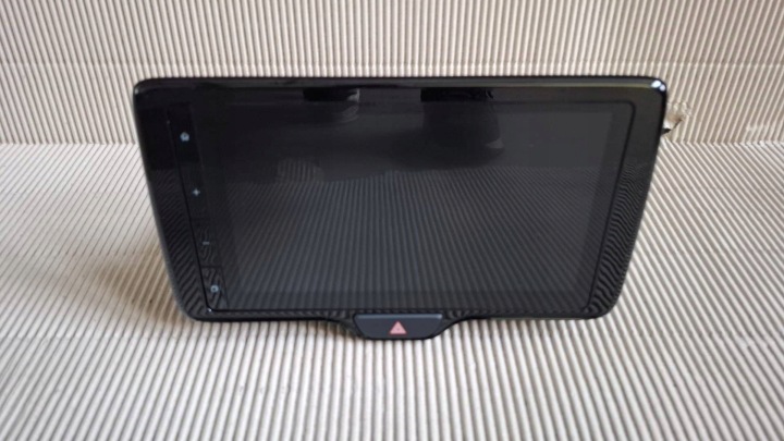MONITOR displej MAZDA 2 HYBRID Z 2024 ROKU 86140-0DA00 jako novy