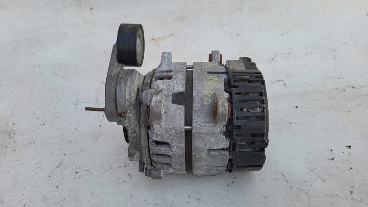 VW SKODA AUDI alternator 04L903018A