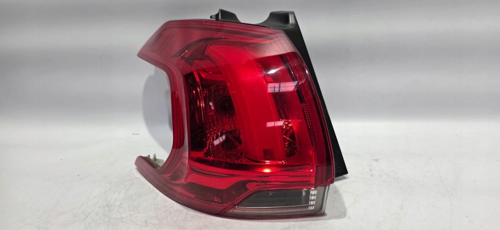 Licht links heck LED PEUGEOT 2008 13-19 Original EUROPA