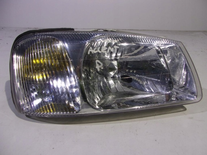 Hyundai Accent '00 Feux phare Droit Avant Avant