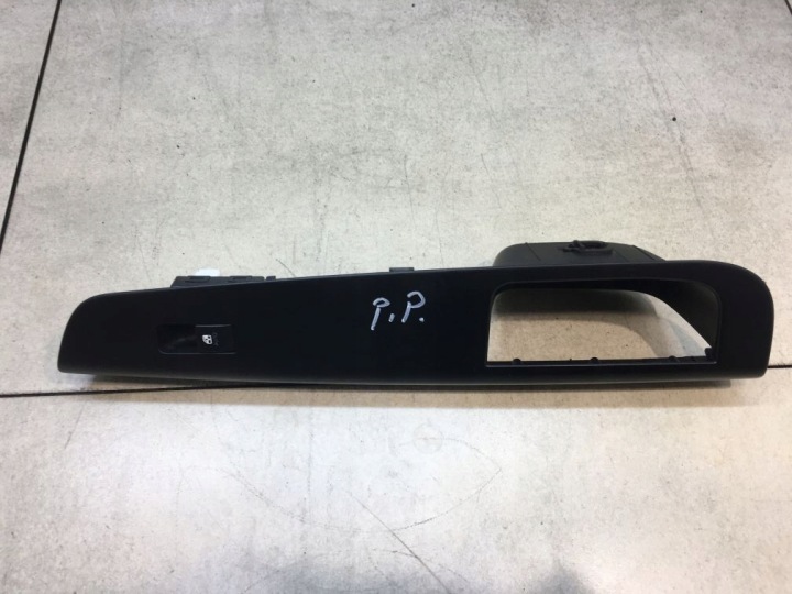 PANEL Vitres Droite Avant KIA CEED et 82361-1H000