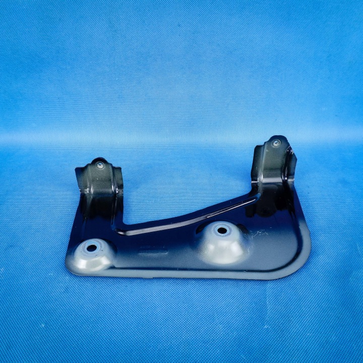 halter stütze des kotflügels rechts BMW X5 G05 X6 G06 7418220 7492370 416