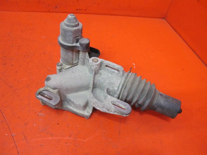 SMART ForTwo 2 II 451 1.0 B récepteur d’embrayage ammortiseur embrayage A4512500062