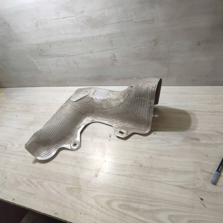 copertura GREMBIALINA termiczna dello scarico Peugeot Rifter 9826534080