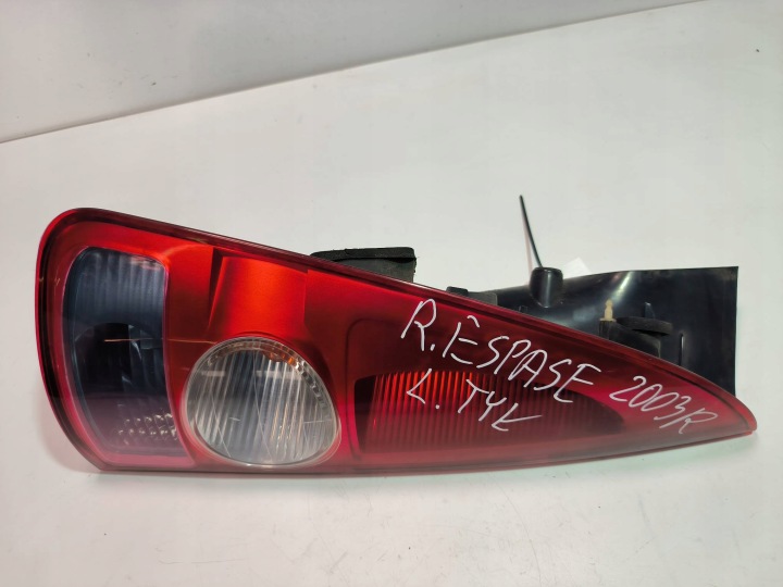 Licht links heck 8200027153 RENAULT ESPACE IV
