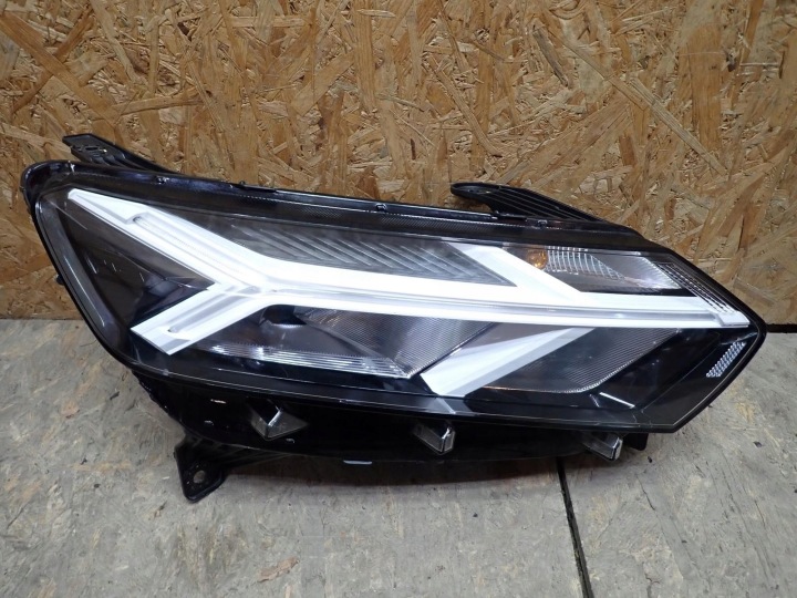 light right REFLEKTOR right LED DACIA JOGGER SANDERO III RK 21- 260107920R