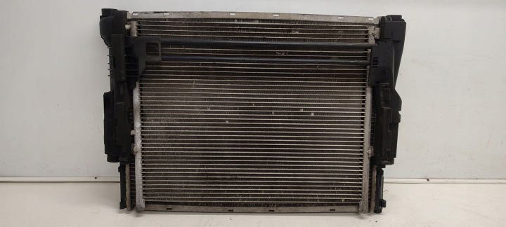 Kühler Wasserkühler klimaanlage BMW E46 LIFT 2,2