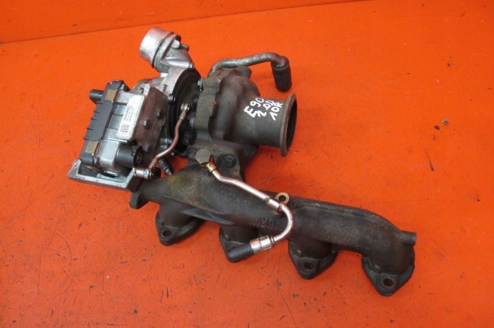 BMW 3 E90 E91 2.0 D N47D20C turbo NASAWNIK 7810189