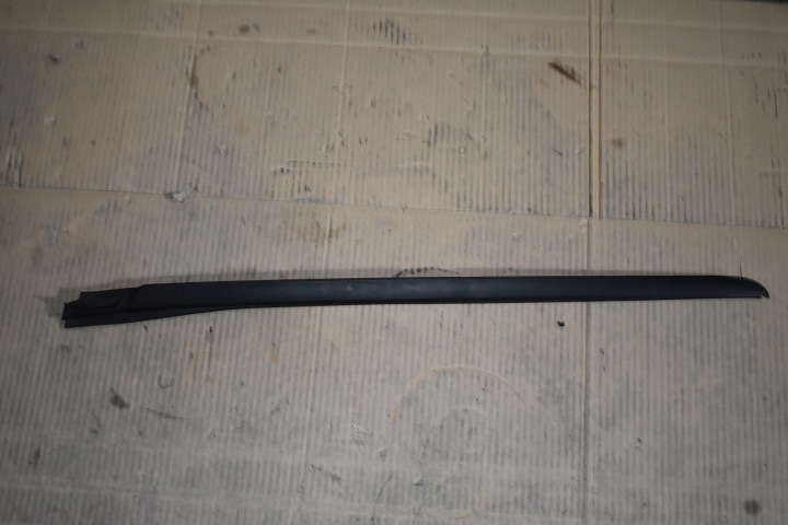 IDEALNA moulding windows right BMW G20 G22 1