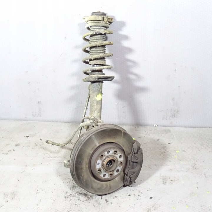 VW PASSAT B6 1.9TDI MCPERSON Droite Complet