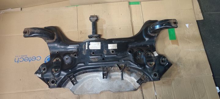 HYUNDAI I20 II LIFT 18-20 subframe axle beam axle beam of the engine original petrol