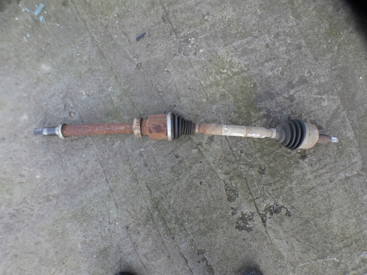 RENAULT MEGANE IV semi-axis long right 391001063R