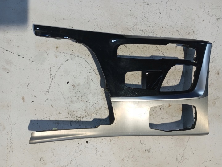 DEKOR RÁM lišta TUNELU BMW 6 G32