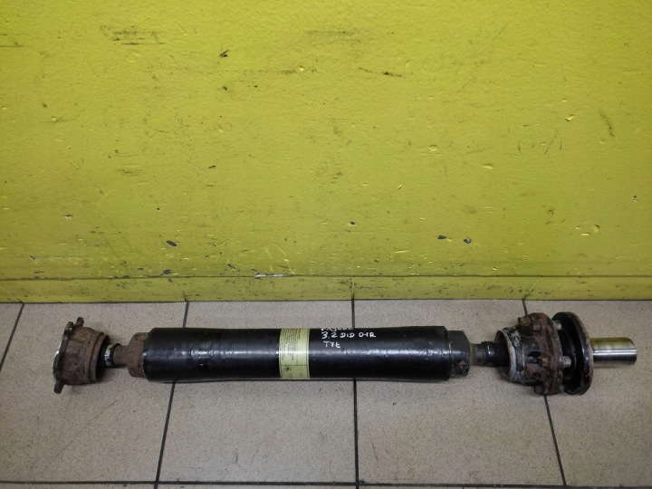 MITSUBISHI PAJERO 3 3.2 DID cardan rear part