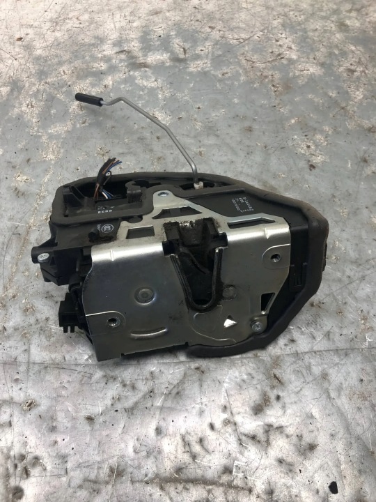 de la Serrure Portière Droite Arrière BMW X1 E84