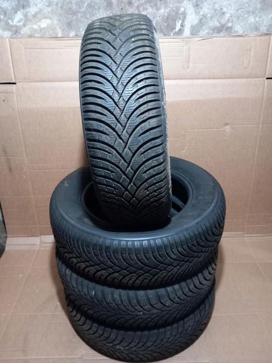 KOMPLET Reifens ZIMOWYCH KLEBER KRISALP HP3 195/55R15 85T 7mm 2019