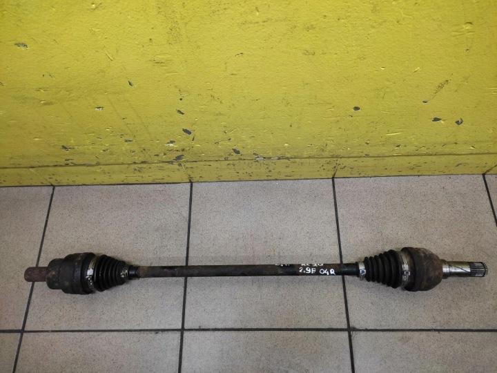 VOLVO XC90 2.9 semi-axis left rear part