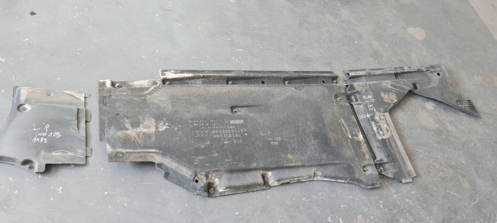 A4 B9 8W cover chassis left PRZECIWBLOTOWA 8W0825207A