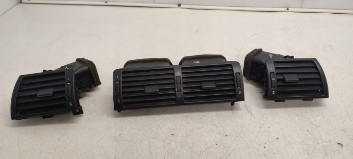 BOCCHETTE ARIA ANTERIORI komplet BMW E46 LIFT 2,2