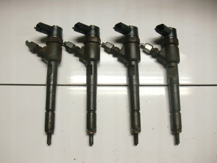 OPEL ASTRA J CORSA D FIAT 1.3 CDTI JTD A13DTC Injecteur Injecteurs 0445110326