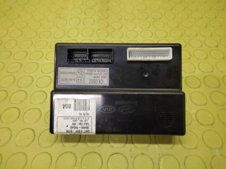 KIA CEED und 1.6 16V komfortsteuergerät 954001H540