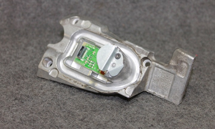 BMW F07 F10 F11 - module DOSWIETLANIA ZAKRETU lights ADAPTIVE LED JEZ left