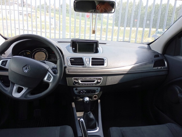 RENAULT MEGANE 3 III Armaturenbrett Konsole cockpit AIRBAG Airbags Gurten Spanner