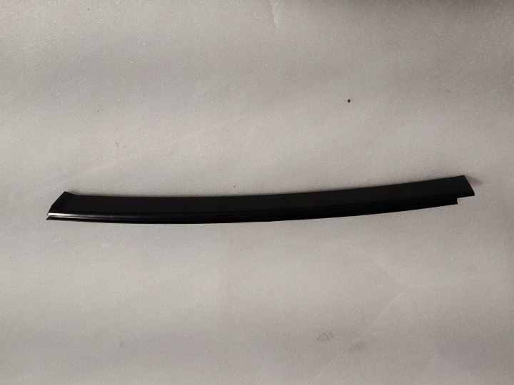 BMW X7 G07 40i kryt SLUPKA C 7482519