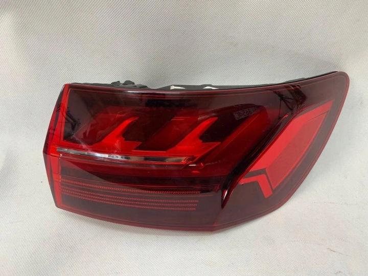 Audi A4 19r FL kombi Licht rechts heck hinten Lift 2019 8W9945092AA 08.24
