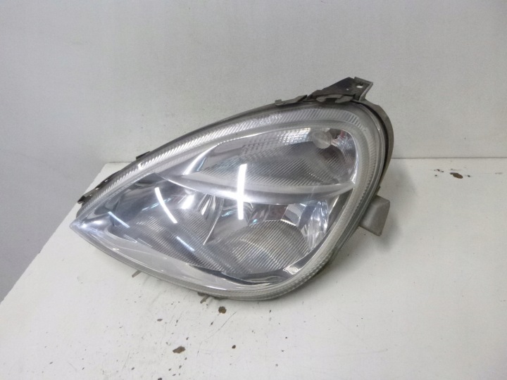 light front Mercedes W168 Lift 01--04r.