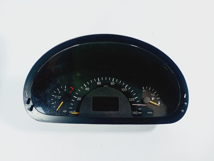 quadro strumenti TACHIMETRO contagiri OROLOGIO tachimetro OE A6394460421 Mercedes Vito W639 03-14