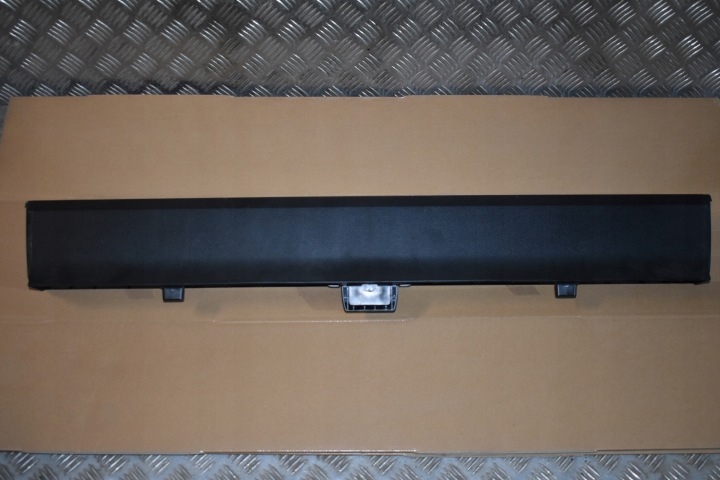 IDEALNA RIVESTIMENTO posteriore MERCEDES X247 1