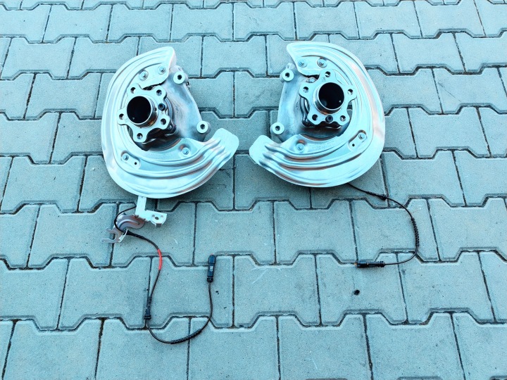 BMW G26 I4 swing right left front 6893259 6893260