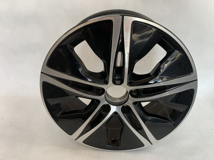 CERCHIO Mercedes C-Klasa 7Jx17H2 et 48,5 5x112 A2054019000 07.26