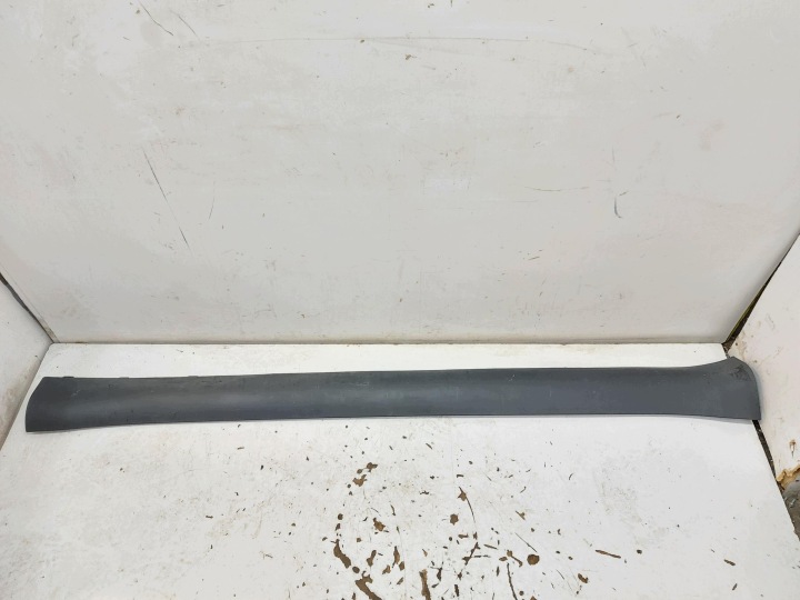 TESLA MODEL Y 2024r, Moulage Jupe Droit 1493632-00-B