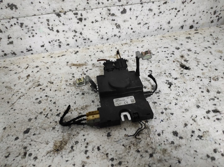 MODULO AMPLIFICATORE ANTENY AUDI A3 OE 8P0035225