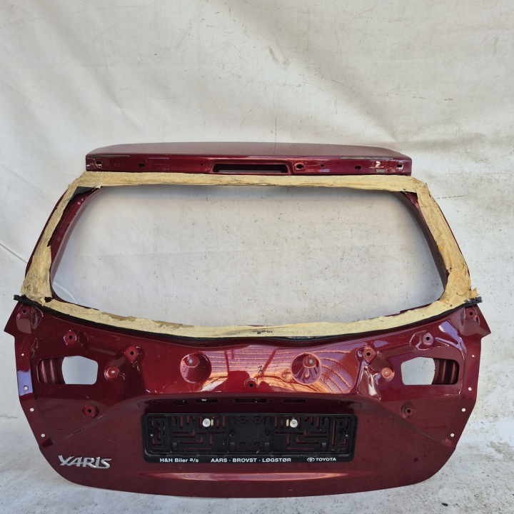 TOYOTA YARIS III 3 LIFT 17-19 Porte arrière coffre hayon Porte coffre hayon Arrière Arrière