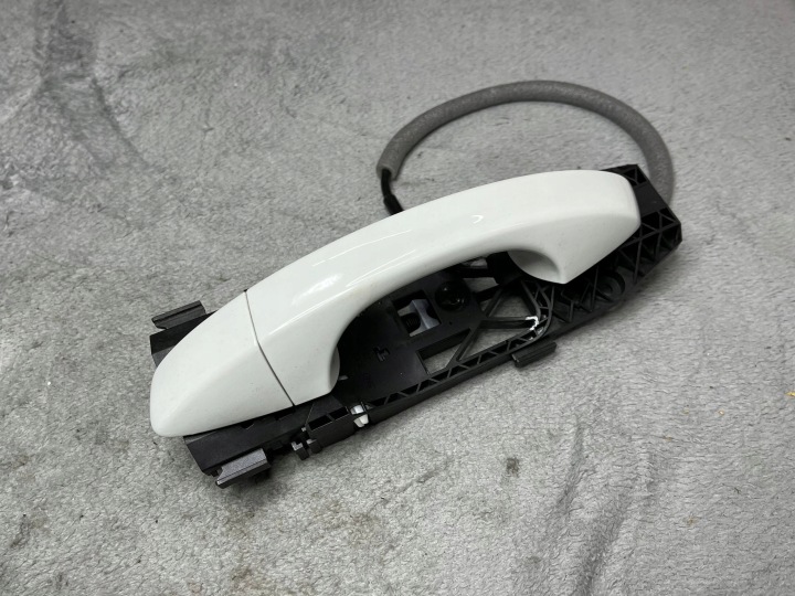Poignée Externe Arrière Volkswagen Golf VII 5G0837205N