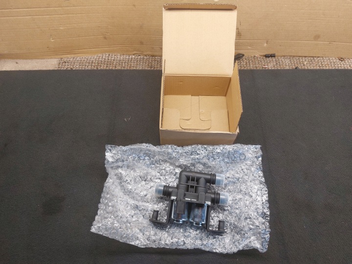 Électrovanne Bloc de chauffage complet Vanne d’eau BMW Neuf 96SKV907